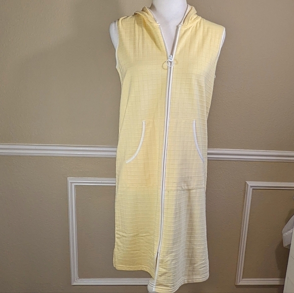 Yellow Cotton Sleeveless Zip Hoodie Robe Erika Taylor - Picture 9 of 9